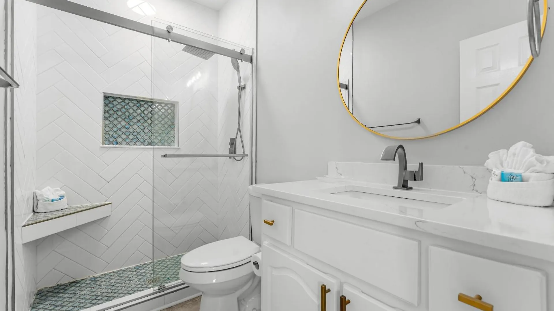 Holiday home Claire De Lune With Private Beach Access Destin United States